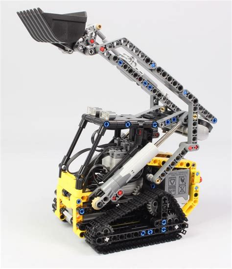 LEGO TECHNIC Compact Tracked Loader 